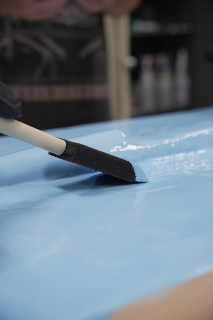 Applying tool coat to the mold